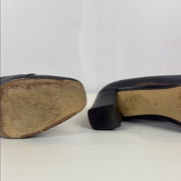 Vintage Amalfi Black Block 2” Heels Pumps with Patent Toe - Picture 6 of 10